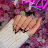 تخفیف ترمیم ناخن و کاشت ناخن با بهترین متریال|خدمات آرایشگری و زیبایی|تهران, پونک|دیوار