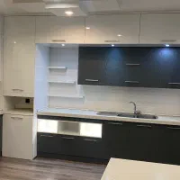 کابینت هایگلس در حد نو