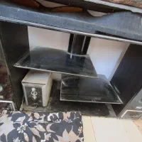 فروش میز تلویزیون ال سی دی .تعدادی لباس|لباس|بیرجند, |دیوار