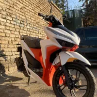 کلیک ۱۵۰ سفید