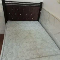 تخت فلزی با تشک