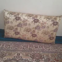 پشتی گلدار  کاملا سالم