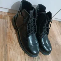 نیم پوت|کیف، کفش، کمربند|مشهد, حضرت حجت|دیوار