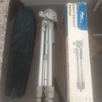 سه پایه دوربین حرفه ای