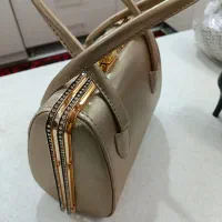 کیف کلاه شال گردن کفش|کیف، کفش، کمربند|قم, شاه سید علی|دیوار