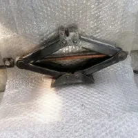 جک پرایدی سالم. قفل فرمان