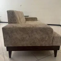 کاناپه سه نفره بزرگ