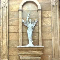 استخدام کارگر همراه بیمه