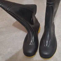 دو جفت چکمه ایمنی ساق بلند|کیف، کفش، کمربند|رشت, گلزاران|دیوار