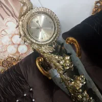 ساعت کنار سالنی سالم و نو