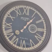 ساعت دیواری بزرگ