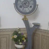 ساعت ایستاده گلدانی