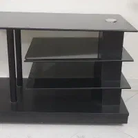 میزتلویزیون شیشه ای