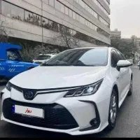 تویوتا کرولا هیبرید الیت ۱۸۰۰