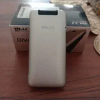 گوشی تاشو نو blu