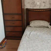 تخت یکنفره ۹۰ و کمد لباس فوری فروشی|تخت و سرویس خواب|تهران, سردارجنگل|دیوار