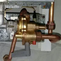 خرید و فروش و سرویس کامل انواع آبگرمکن