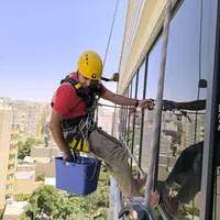 کار در ارتفاع راپل آراز دسترسی با طناب