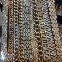 بدلیجات و زیور آلات رنگ ثابت و ضد حساسیت.|بدلیجات|تبریز, |دیوار
