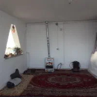 یک ساختمان تجاری مسکونی