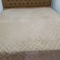 تخت دو نفره همراه میز آینه و پاتختی