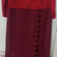 لباس مجلسی کار شده دانتل حریرنو نو زرشکی سایز ۴۸