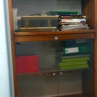 کتابخانه‌وکمد