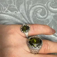 زبرجد قدیمیه افغانستان و پاک و‌درشت و‌بسیار کمیاب