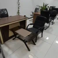 مشاور همکاری در دفتر املاک