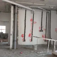 برق کار جهت نصب لوله