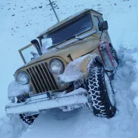 جیپ شهباز شش سیلندر