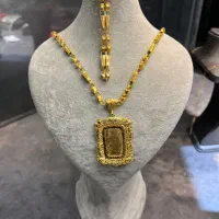 گردنبندآویز و دستبند