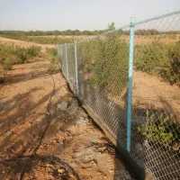 اجرای کامل .فنس کشی.سیم خاردار(باغ وزمین کشاورزی)|خدمات پیشه و مهارت|سامان, |دیوار