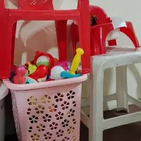 تعدادی ظروف پلاستیکی و تاب برقی صندلی لگن ....|ظروف نگهدارنده، پلاستیکی، یک‌بارمصرف|تهران, مسعودیه|دیوار
