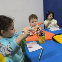 دعوت به همکاری مربی نقاشی و زبان انگلیسی