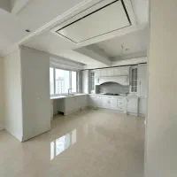 آپارتمان 194 متری/ 4 خوابه / دو پارکینگ