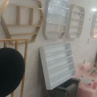 تجهیزات آرایشگاهی به قیمت فاکتور|آرایشگاه و سالن‌های زیبایی|قم, انسجام|دیوار