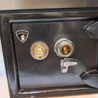 گاو صندوق گنج بان