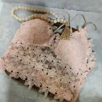 لباس‌زیر‌‌تک‌به‌علت‌جمع‌کردن‌مغازه