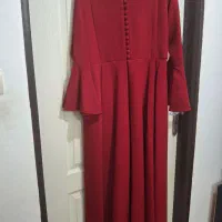 پیراهن مجلسی پوشیده و شیک