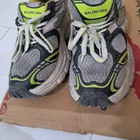 دوتا کتونی سالم سایز ۴۴