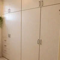 کمد دیواری و جا رختخوابی سالم وتمیز