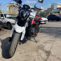 بنلی ۳۰۰جفت سیلندر