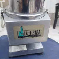 خلال زن ایتالیایی لافلسینیا