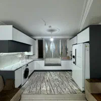 84متر/اسانسور/پارکینگ /کابینت های گلس درجه یک