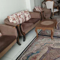 مبل راحتی هفت نفره همراه میزجلو مبلی