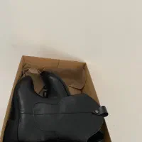 فروش کفش|کیف، کفش، کمربند|ساری, |دیوار