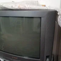 یک عدد تلویزیون بفروش میرسد