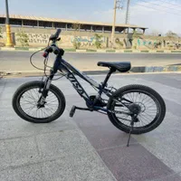دوچرخه|دوچرخه، اسکیت، اسکوتر|ری, دیلمان|دیوار