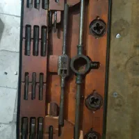 تعدادی ابزار فروشی